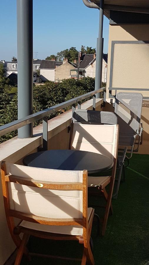 Le Vinci Studio Tout Confort Proche Centre Ville Avec Terrasse Et Parking Blois Buitenkant foto